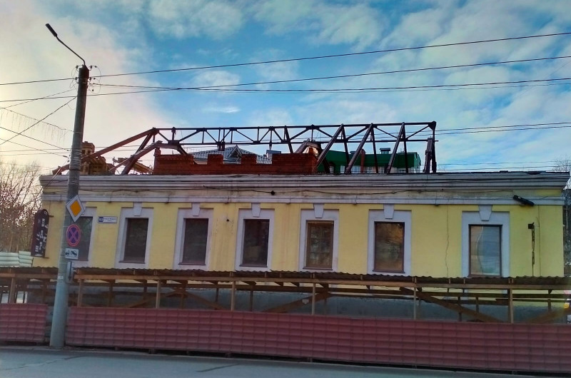 Металлокаркас двускатной крыши