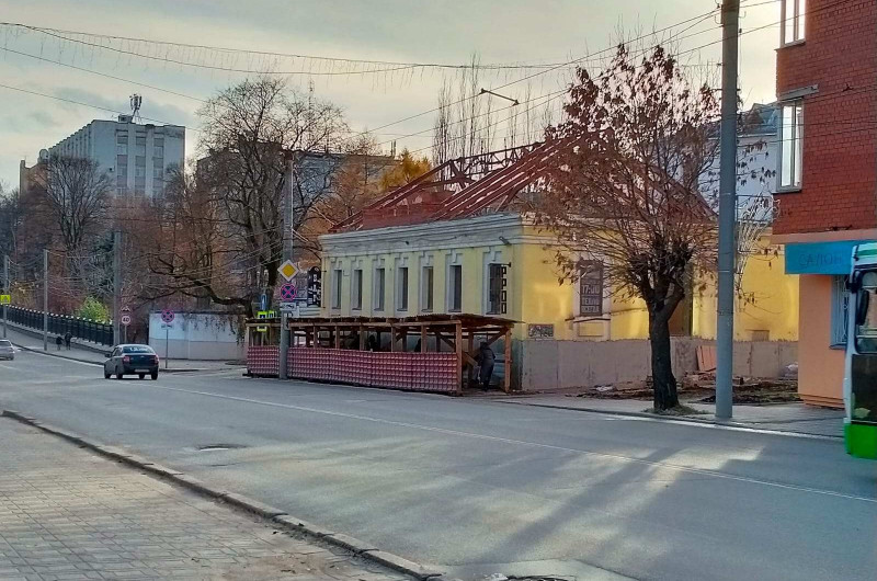Металлокаркас двускатной крыши